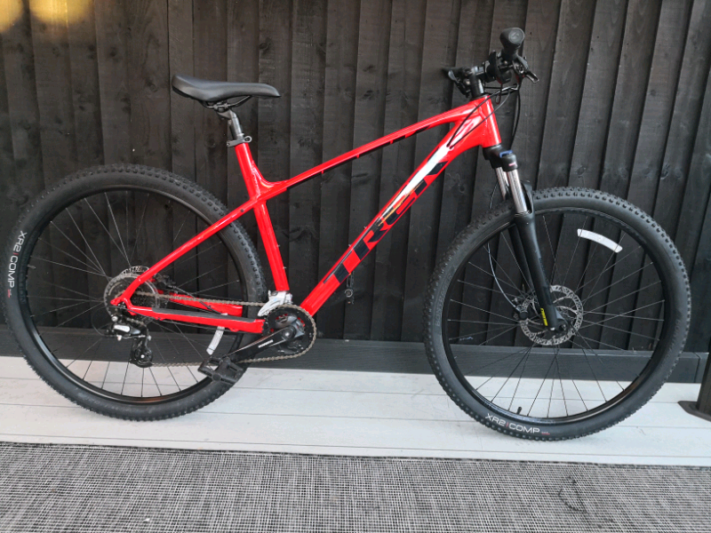 Trek Marlin 6 Hardtail Mountain Bike 